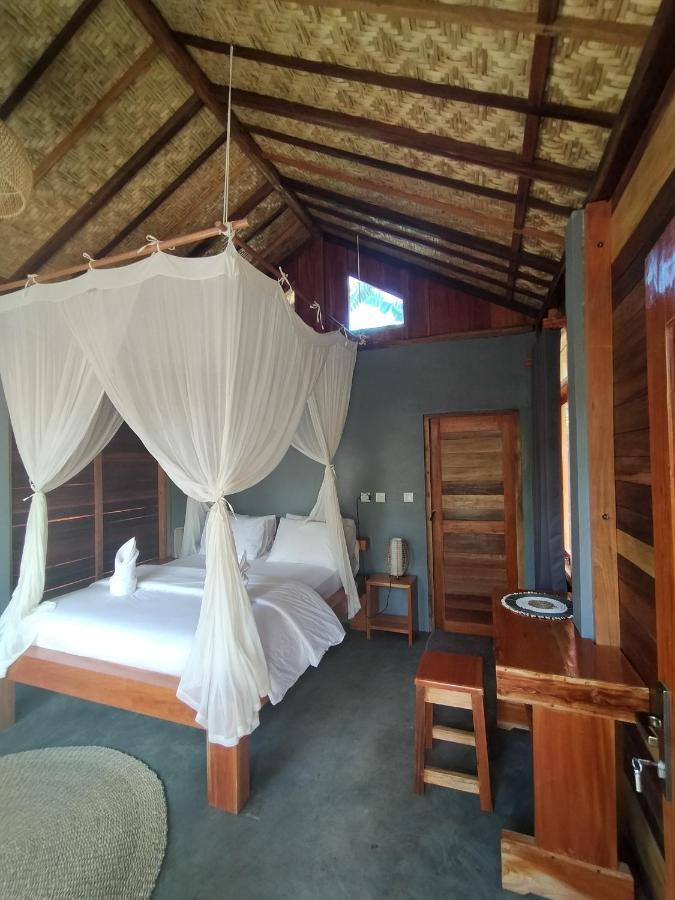 The Geckos Homestay Kelimutu Extérieur photo