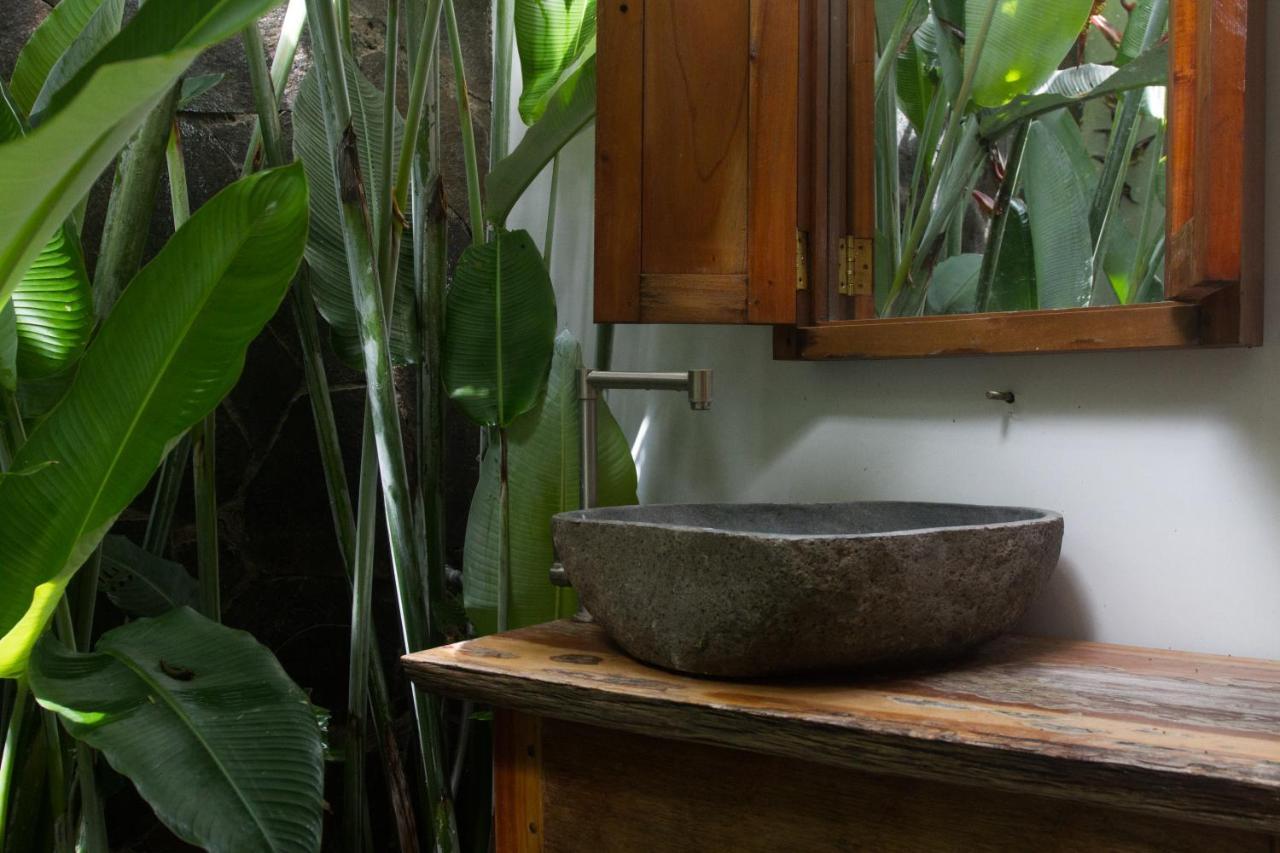 The Geckos Homestay Kelimutu Extérieur photo